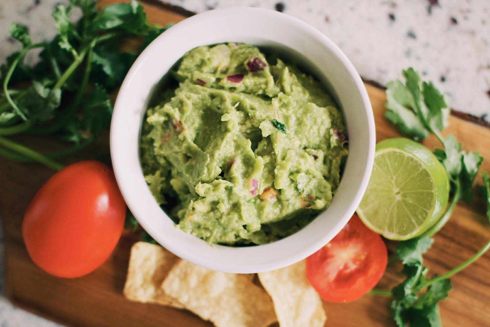 Découvrez notre savoureuse recette de guacamole au CBD - Mon Petit Herbier